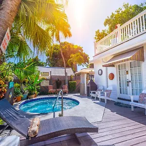 https://seascape-tropical-inn.hotels-in-key-west.com